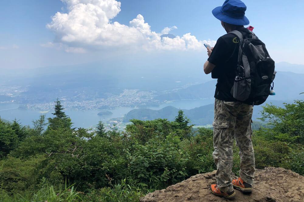 河口湖の北側から富士山の絶景を眺めよう！「黒岳」登山レポート！