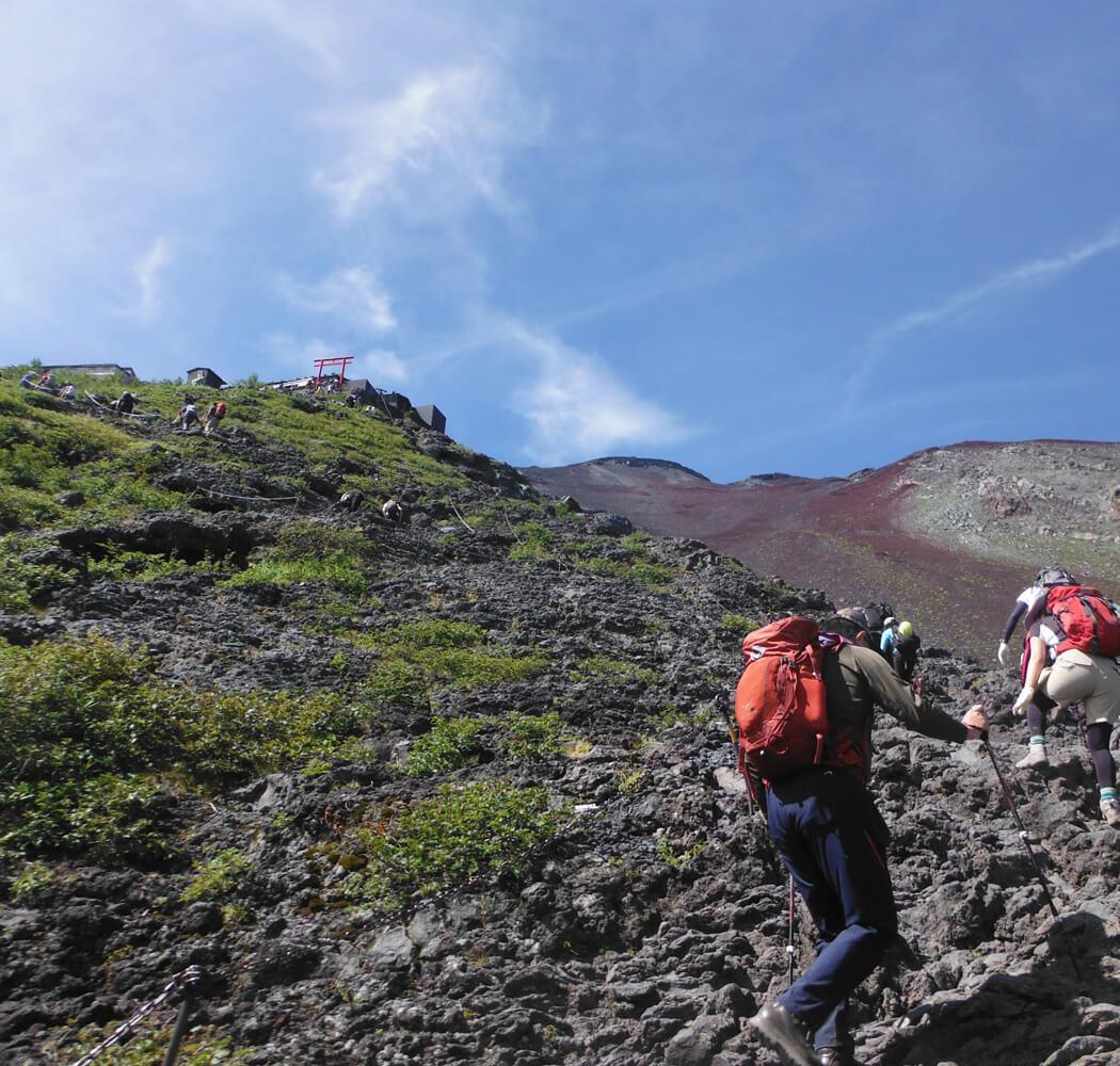 【富士登山シーズン到来】登る前に知っておくべきこと　「マイカー規制」