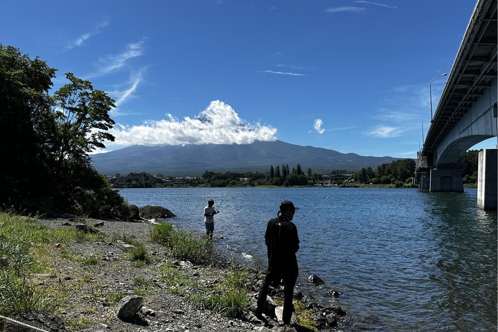 河口湖のバス釣りポイント10選! おすすめ時期や注意点も紹介