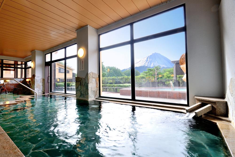 河口湖に行くなら日帰り温泉へ! 魅力やおすすめ施設を紹介