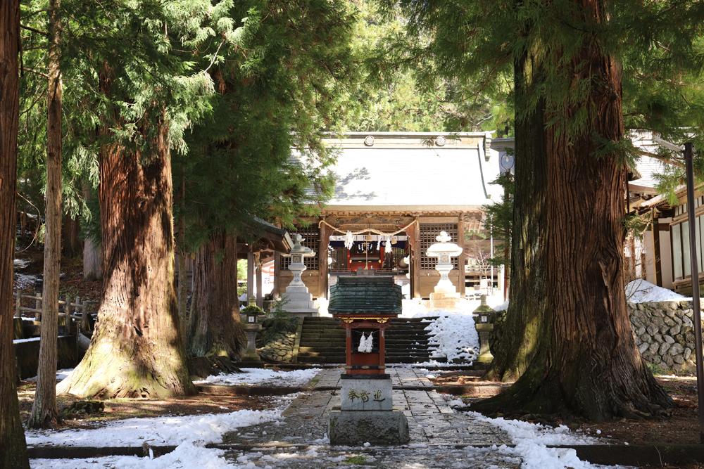 河口浅間神社 – 富士山麓に佇む歴史と神秘の神社