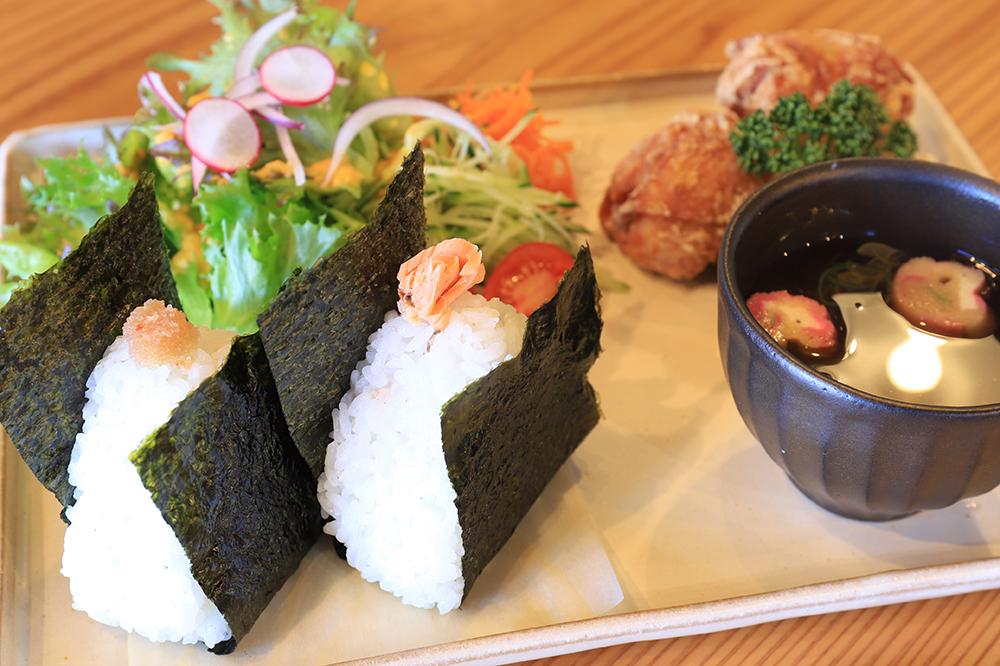 ふじむすびcaféさざなみ