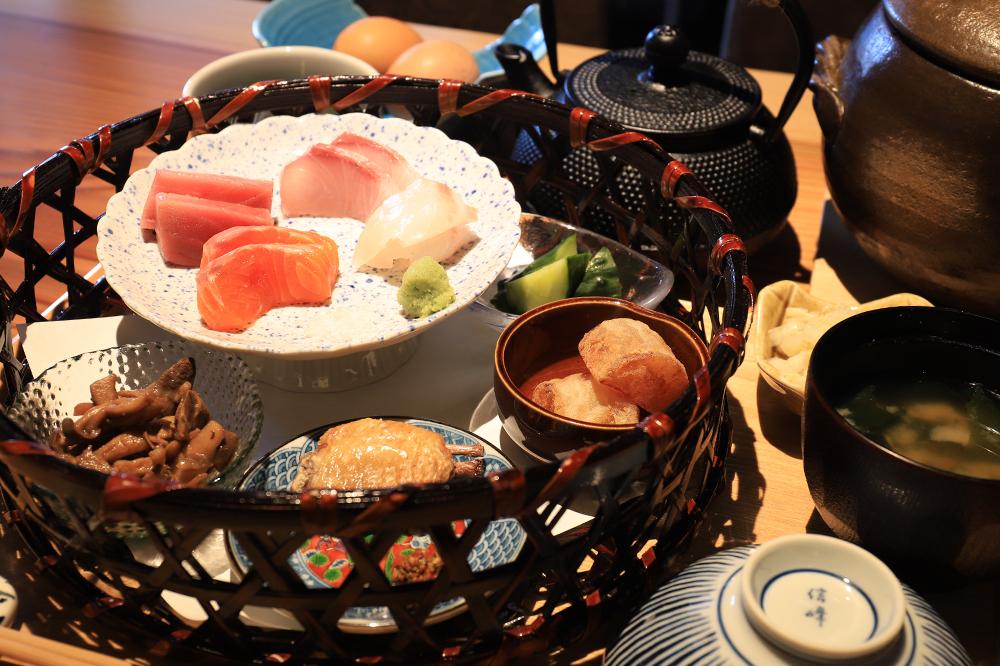 アソビトタシナミ一樹千支（いちじゅせんし）