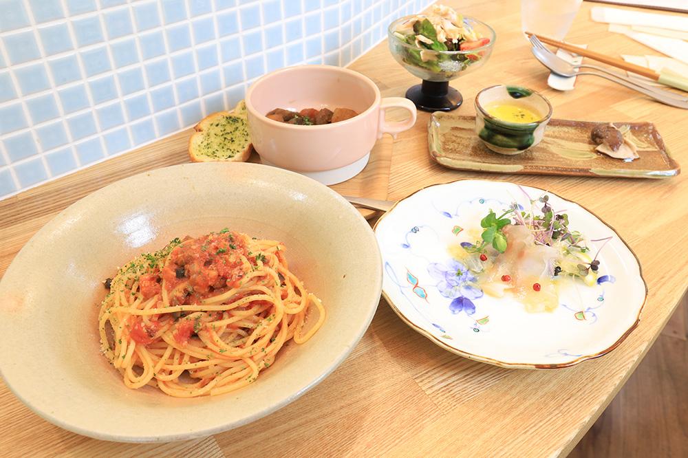 うつわと料理 食堂のリティーノ